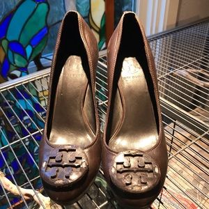 Tory Burch brown leather heels 👠 GUC